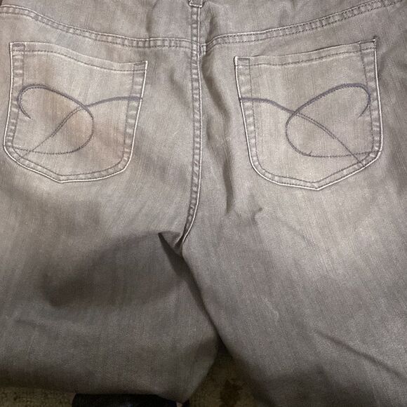 Women’s Chico’s Platinum Ultimate Fit Boot Leg Jeans size 2.5S /L/14 - Picture 9 of 9